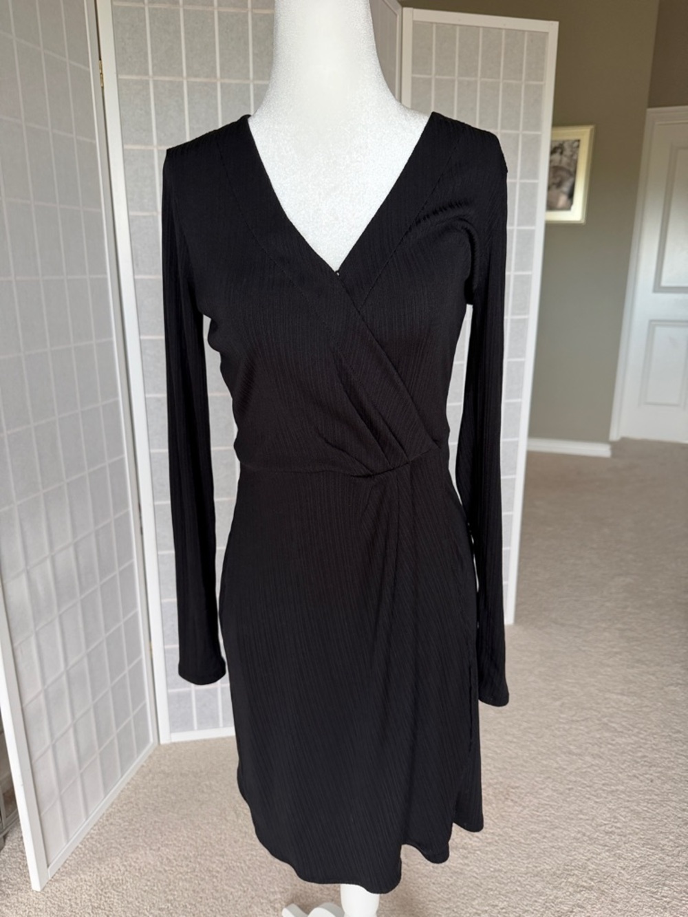 Nine West Classic Black Wrap-Front Long Sleeve Dress, size XS